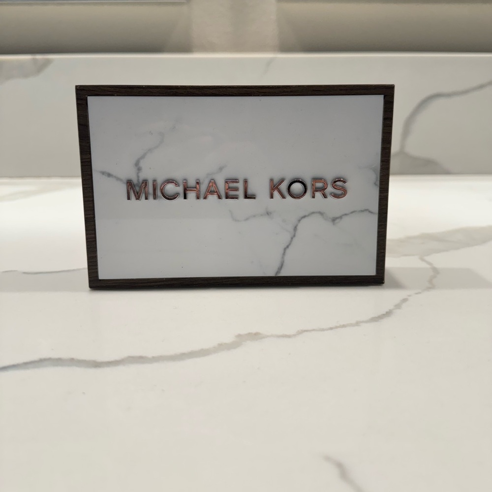Michael Kors Display Plaque